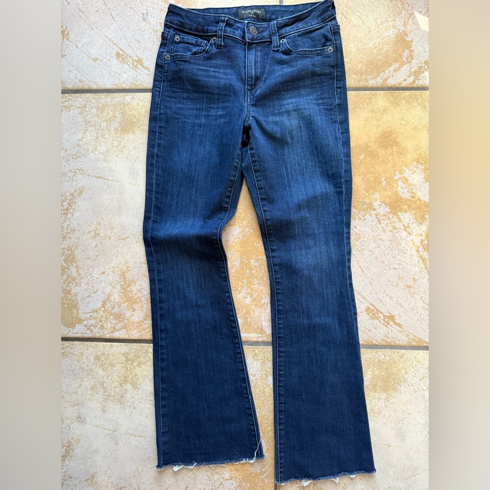 Banana Republic Dark Wash Wide Leg Raw Hem Denim Jeans Size 25‎ - Picture 2 of 5